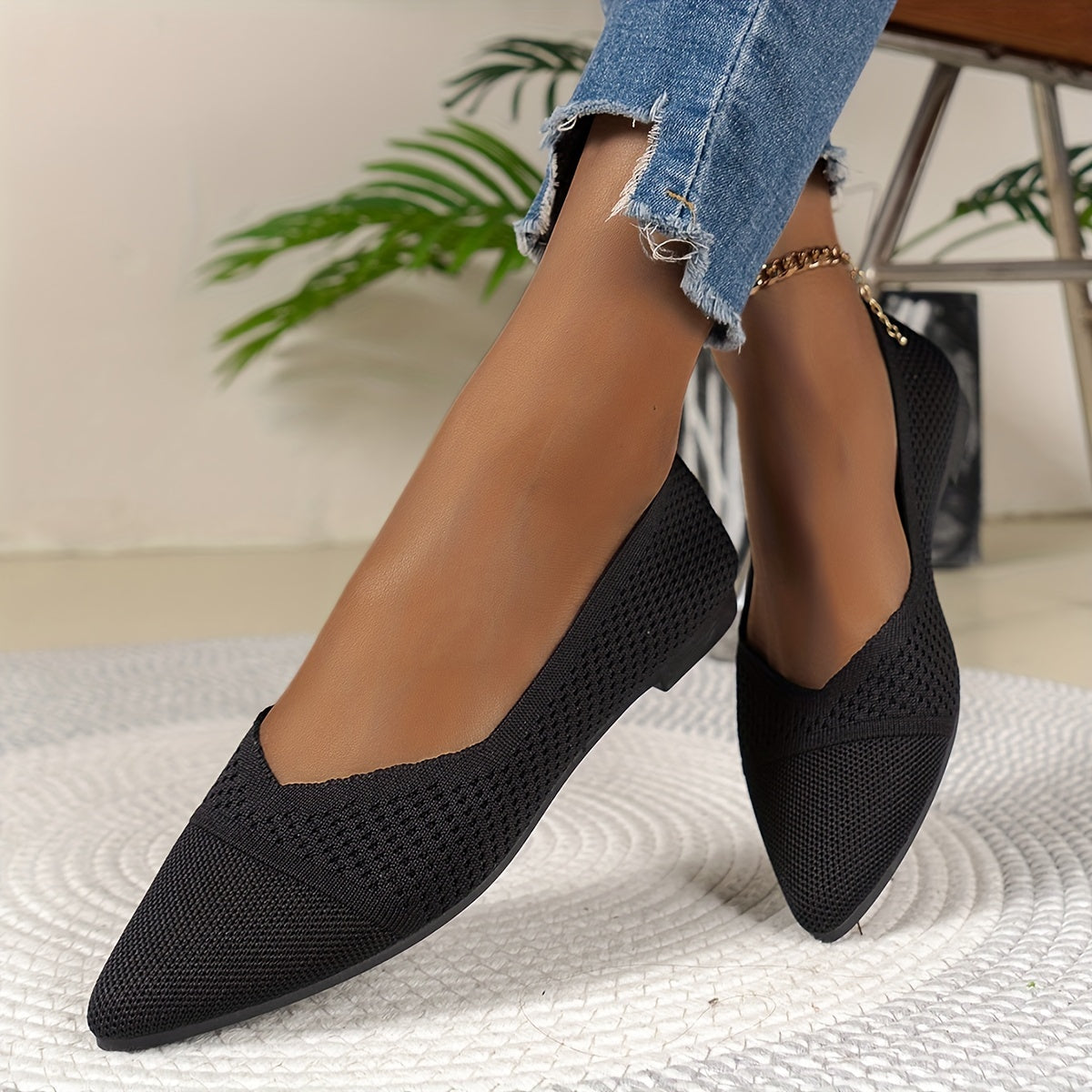 Women's Knit Pointed Toe Flats for Daily Comfort