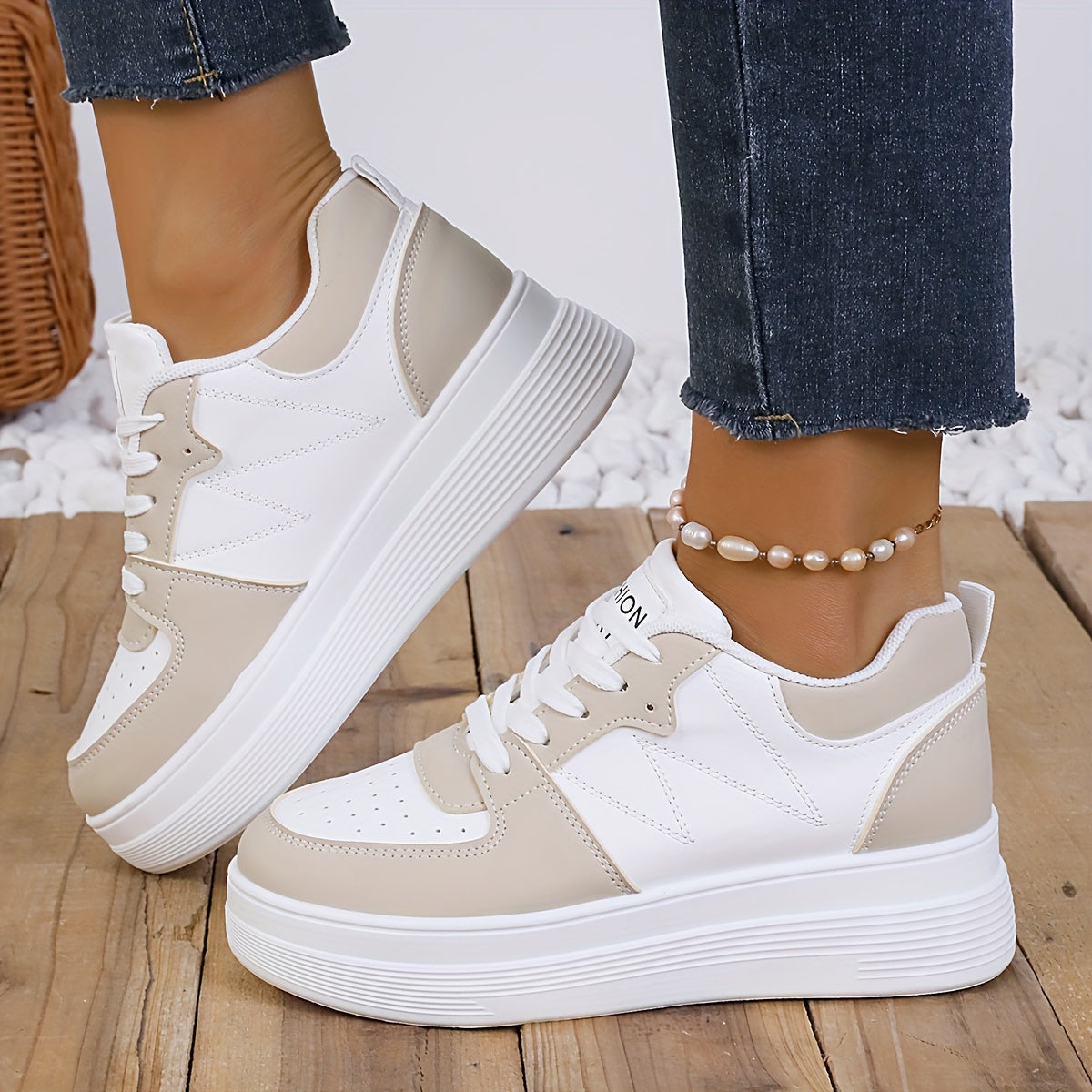 Women's Casual Comfortable Platform Sneakers for Outdoor Use