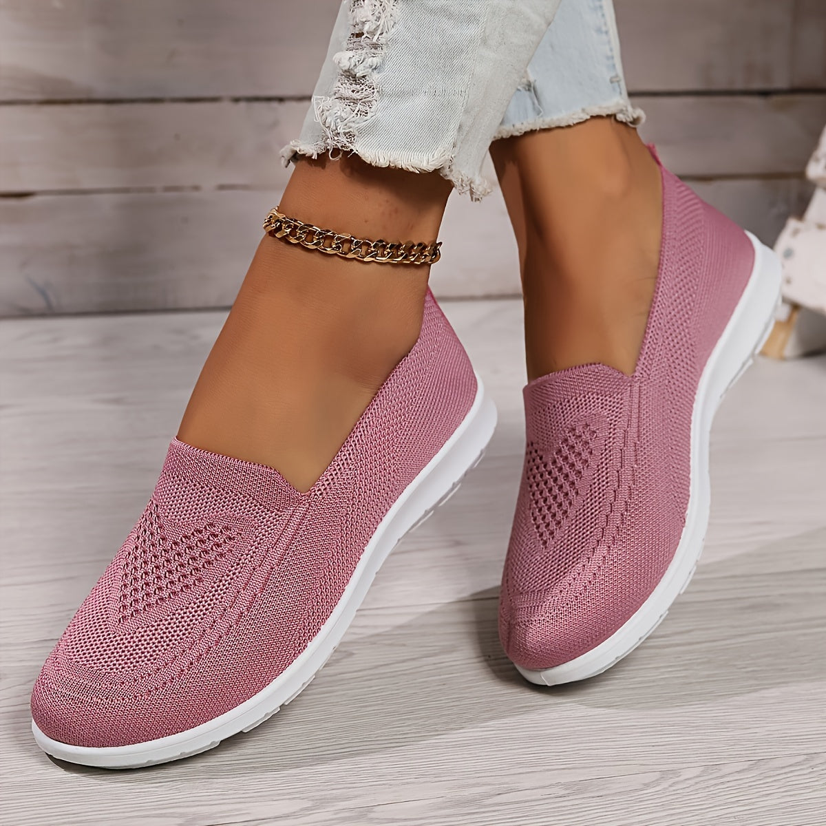 Women's Lightweight Slip-On Knit Sneakers for Daily Comfort
